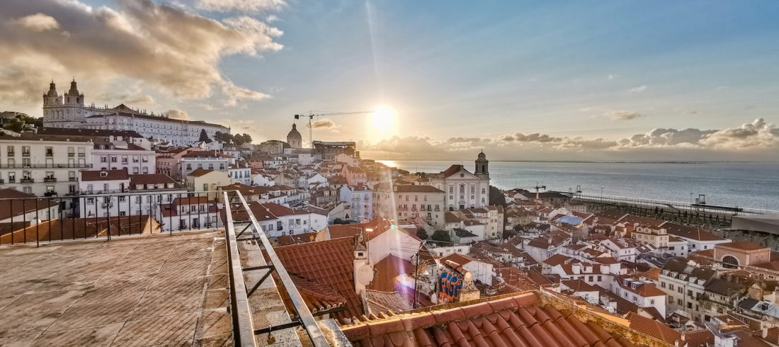 LisbonShopping_1600x1200_PortasdoSol_cred-Duarte-Drago-1